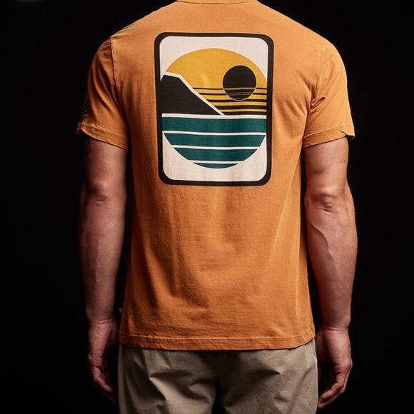 JAMES PERSE LA Men's Malibu Shoreline Graphic Short Sleeve Crew Neck T-Shirt - Picture 1 of 9